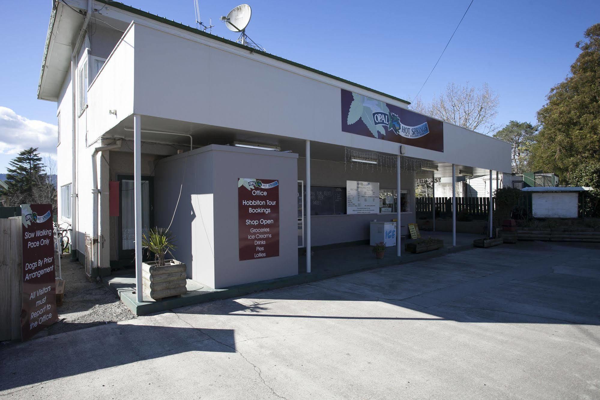 Opal Hot Springs & Holiday Park Okauia Exterior photo